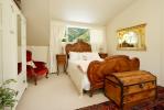 Tirimoana House luxury bed and breakfast lodge